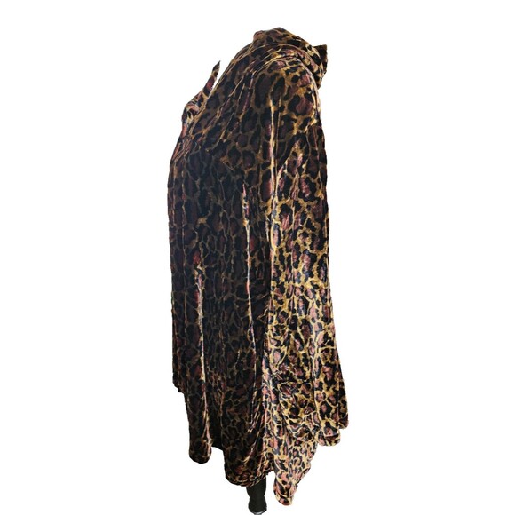 B. Hadikusumo Silk Blend Leopard Velvet Top MOP Buttons One Size Pockets Vintage - Picture 6 of 9